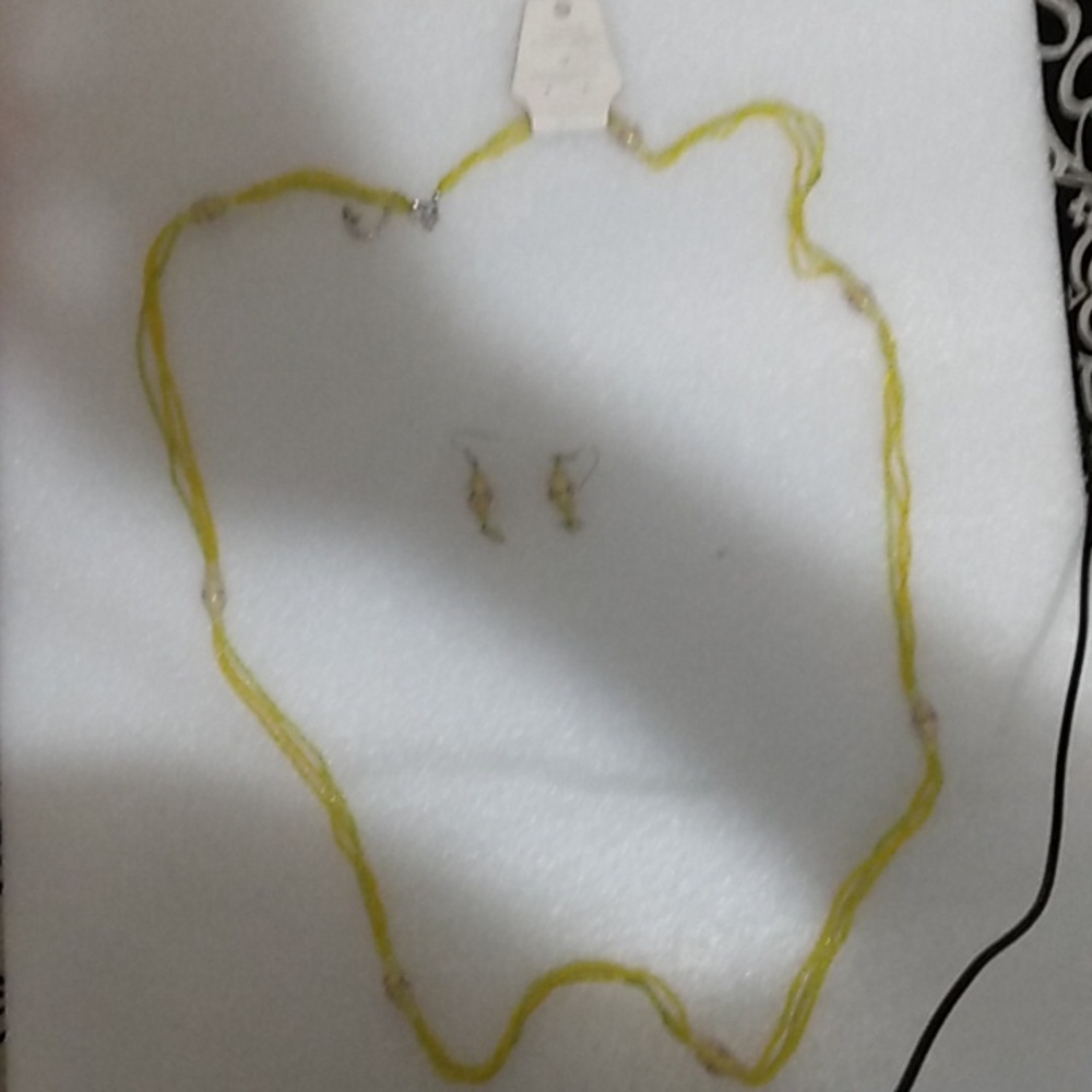 Australian Crystal Yellow with earrings